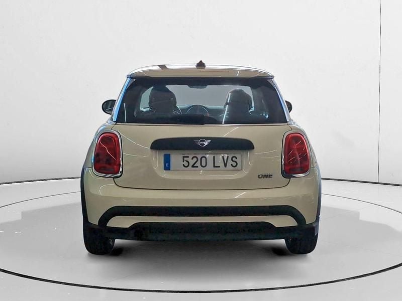 Usado Mini ONE 102 CV (75 kW) 2021 Blanco Utilitario