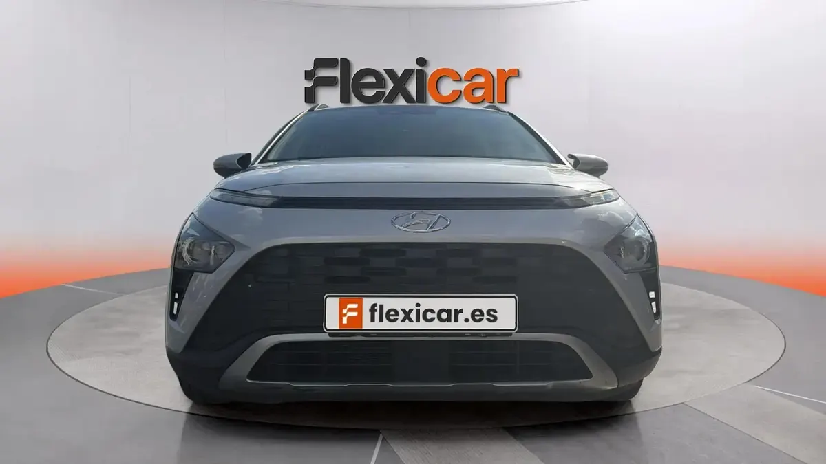 Usado Hyundai Bayon 101 CV (74 kW) 2023 Gris SUV