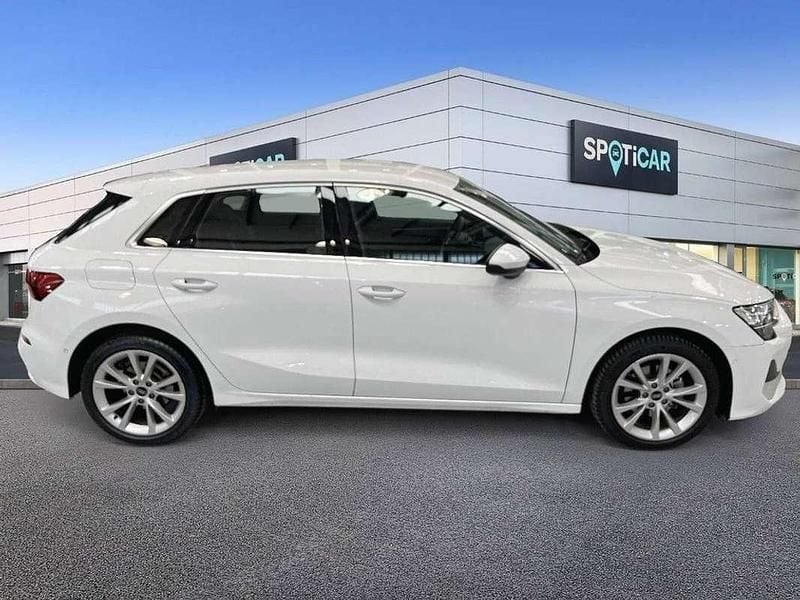 Usado Audi A3 Sportback Advanced Plus 116 CV (85 kW) 2024 Blanco Utilitario