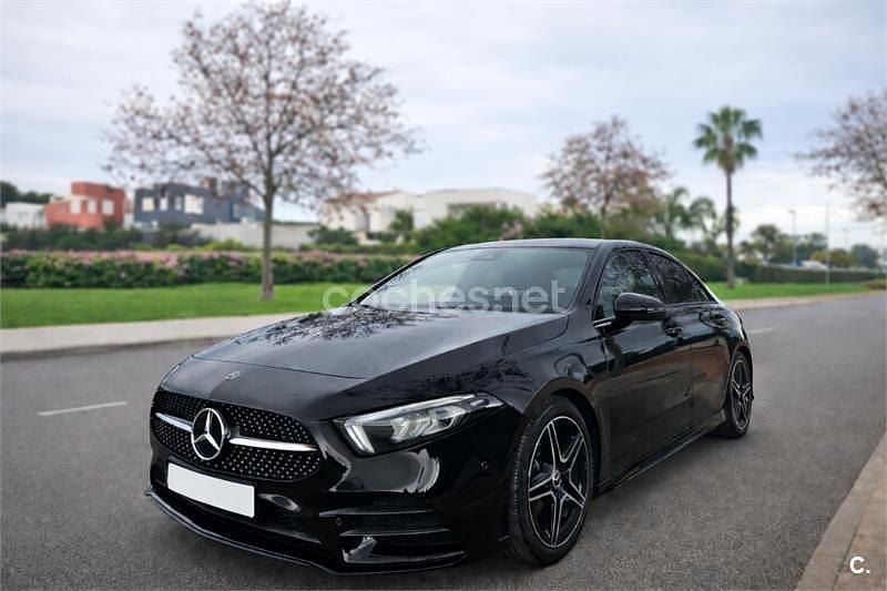 Usado Mercedes A200 163 CV (119 kW) 2022 Negro Berlina