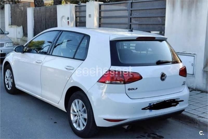 Usado VW Golf Sportsvan Business 110 CV (80 kW) 2016 Blanco Monovolumen