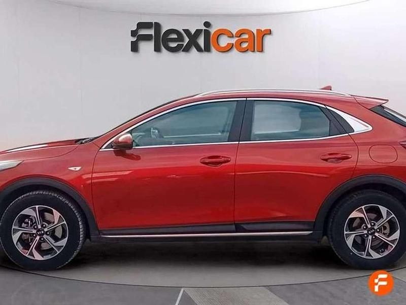 Usado Kia XCeed 120 CV (88 kW) 2021 Burdeos SUV