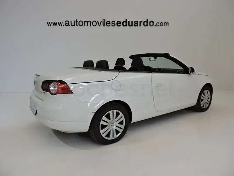 Usado VW Eos 150 CV (110 kW) 2008 Blanco Descapotable