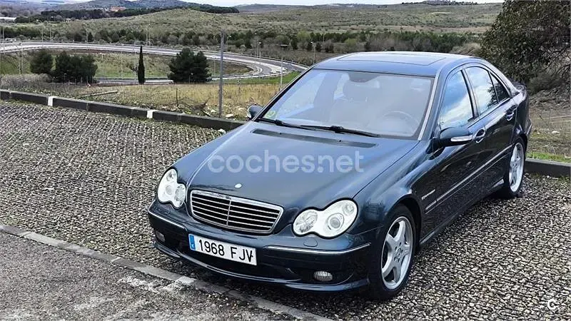 Usado Mercedes C32 AMG AMG 354 CV (260 kW) 2001 Azul Berlina