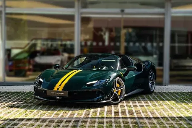Usado Ferrari 296 830 CV (610 kW) 2025