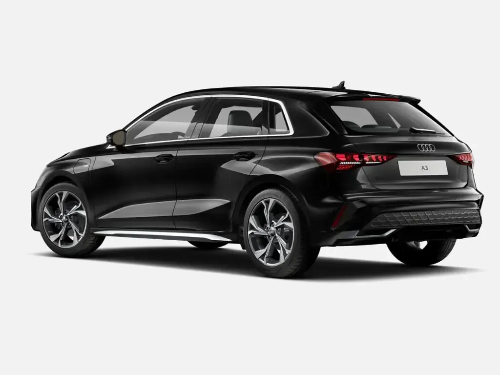 Nuevo Audi A3 S-Line 204 CV (150 kW) 2026 Negro mito Berlina