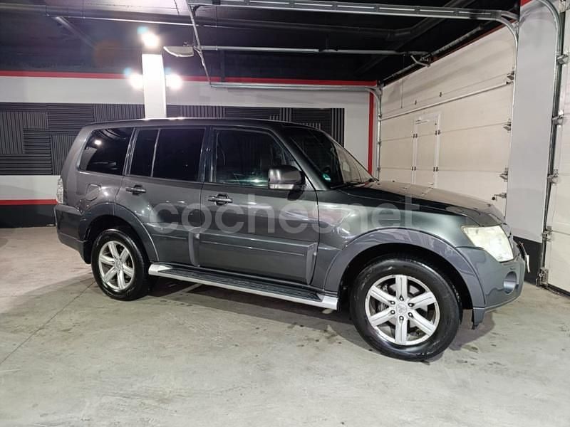 Usado Mitsubishi Montero Motion 200 CV (147 kW) 2011 Gris / plata SUV