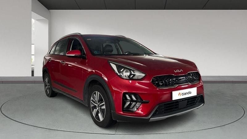 Usado Kia Niro 141 CV (103 kW) 2021 Rojo SUV