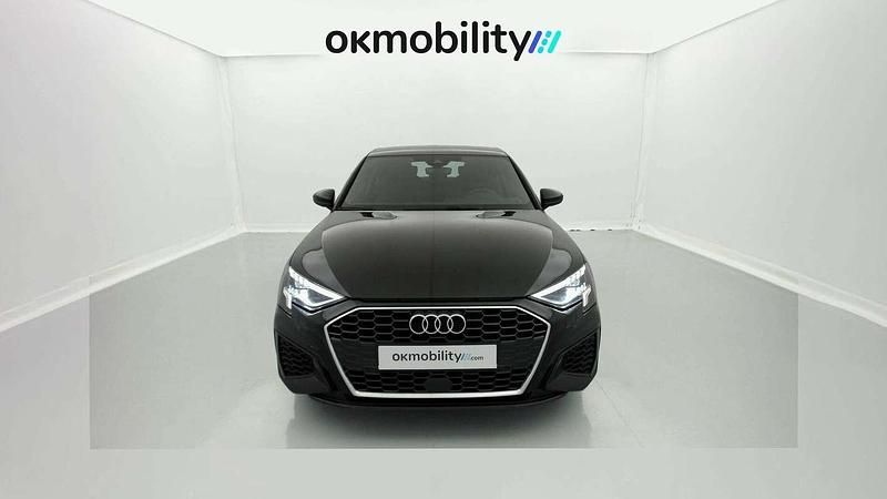 Käytetty Audi A3 Sportback S-Line 150 HP (110 kW) 2024 Musta Viistoperä