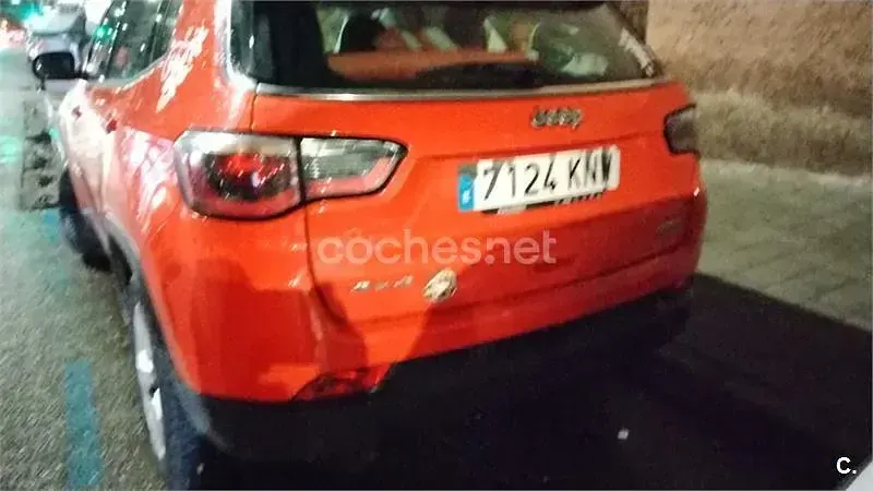 Usado Jeep Compass Longitude 140 CV (102 kW) 2018 Naranja SUV