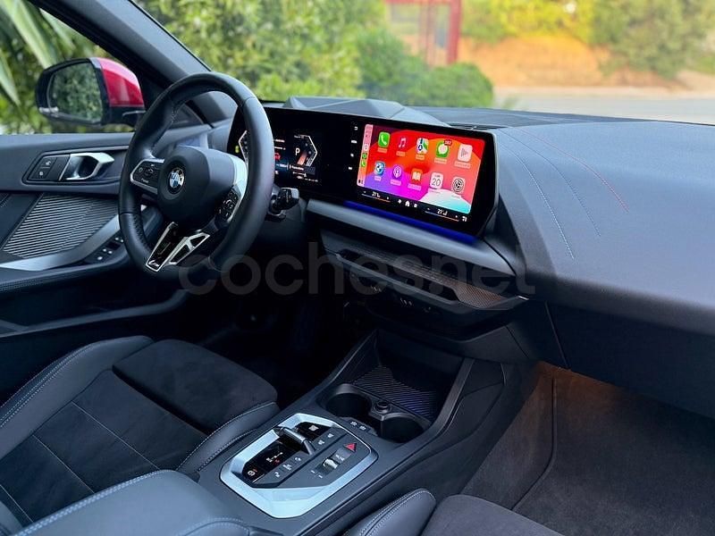 Usado BMW 120 Comfort Edition 170 CV (125 kW) 2025 Granate Utilitario
