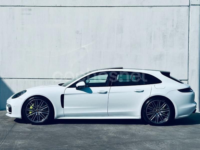 Usado Porsche Panamera Sport Turismo 560 CV (411 kW) 2021 Blanco Familiar