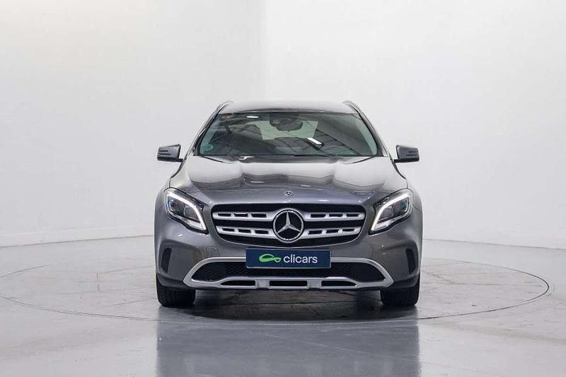 Usado Mercedes GLA220 170 CV (125 kW) 2019 Gris SUV