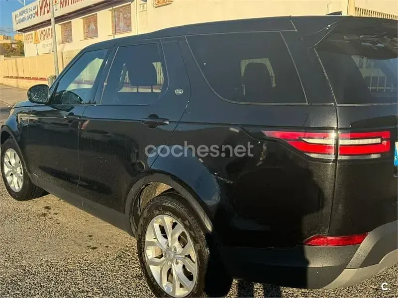 Usado Land Rover Discovery HSE Luxury 240 CV (176 kW) 2018 Negro SUV