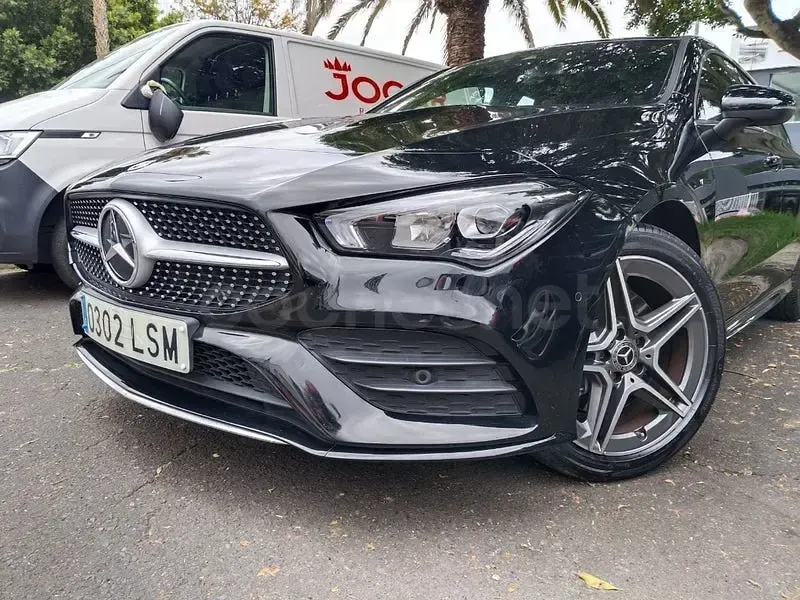 Usado Mercedes CLA250e Shooting Brake 218 CV (160 kW) 2022 Negro Familiar
