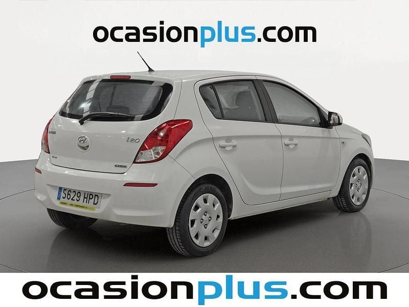Usado Hyundai i20 90 CV (66 kW) 2013 Blanco Utilitario