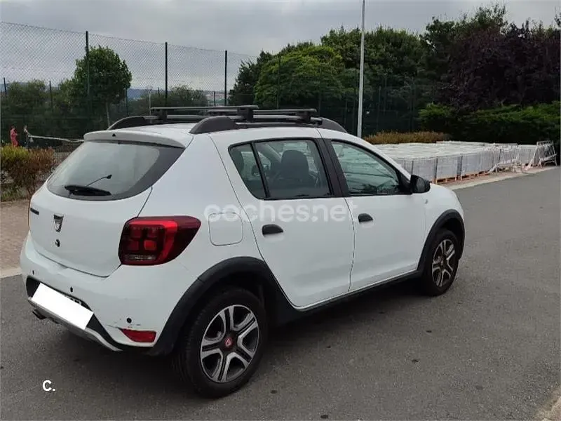 Usado Dacia Sandero 90 CV (66 kW) 2019 Blanco Berlina