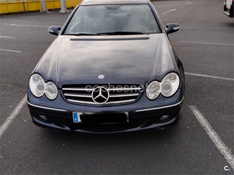 Usado Mercedes CLK220 Avantgarde 150 CV (110 kW) 2005 Negro Coupe