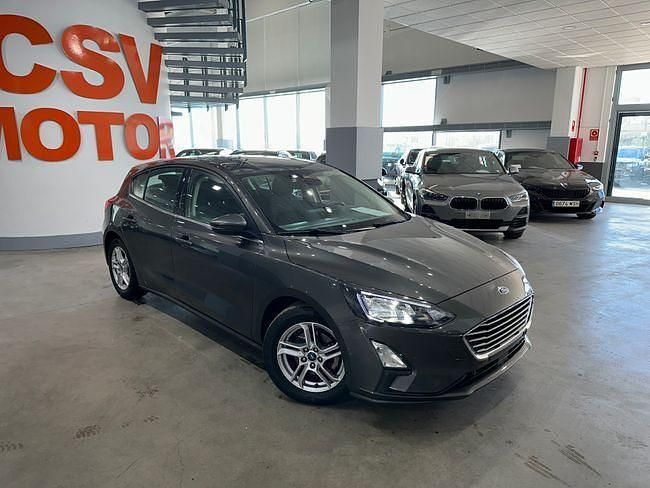 Usado Ford Focus ST-Line 126 CV (92 kW) 2022 Gris / plata Berlina