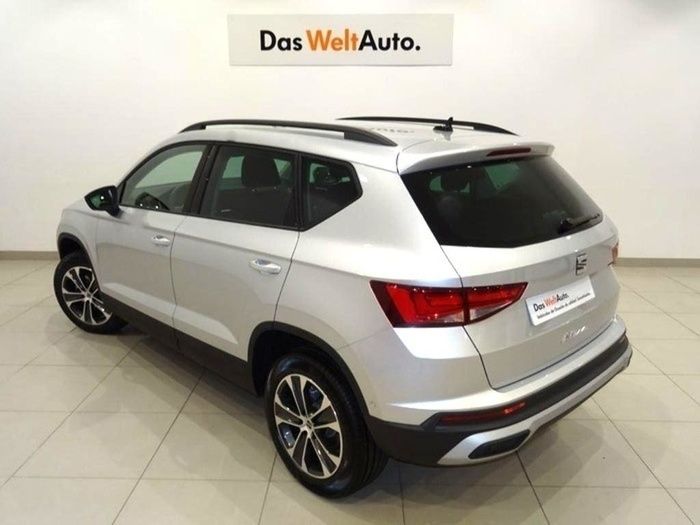 Gris plata Usado 2024 Seat Ateca Style SUV | 23.500 € (Precio justo) - Imagen 1/4