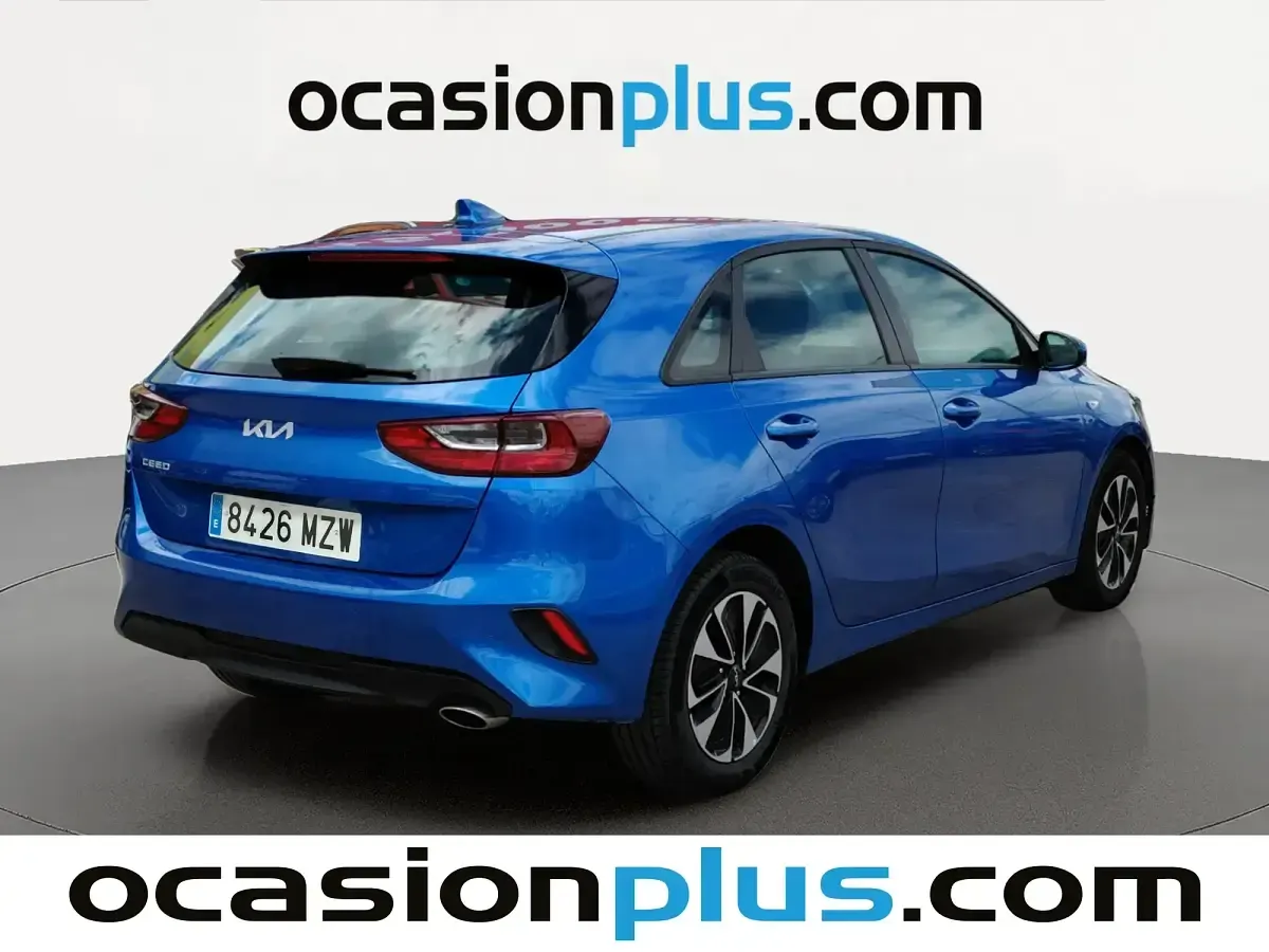 Usado Kia Ceed 100 CV (73 kW) 2025 Azul Utilitario
