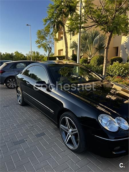 Negro Usado 2006 Mercedes CLK320 Avantgarde Coupe | 7999 € (Precio justo) - Imagen 1/4