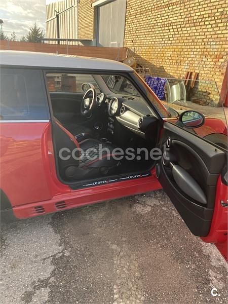 Usado Mini Cooper 120 CV (88 kW) 2008 Rojo Utilitario