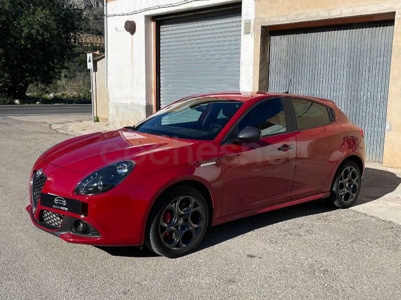 Usado Alfa Romeo Giulietta 120 CV (88 kW) 2019 Rojo Berlina