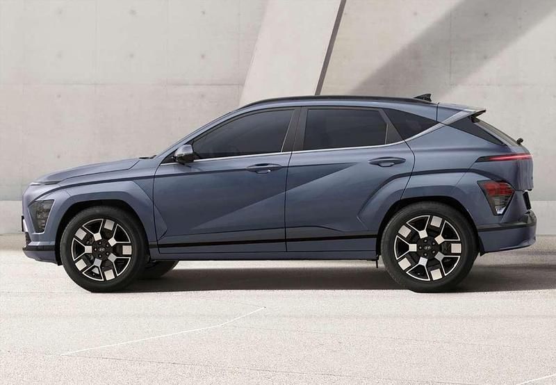 Usado Hyundai Kona 120 HP (88 kW) 2024 Cinzento SUV