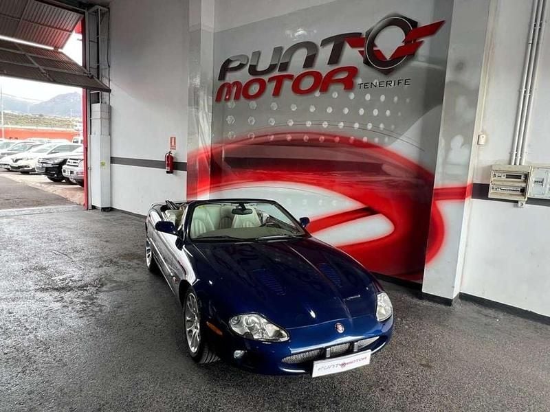 Usado Jaguar XKR 370 CV (272 kW) 2000 Azul Descapotable