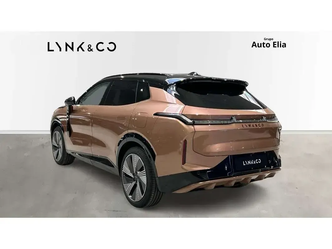 Usado Lynk & Co 08 347 CV (255 kW) 2025 Naranja SUV