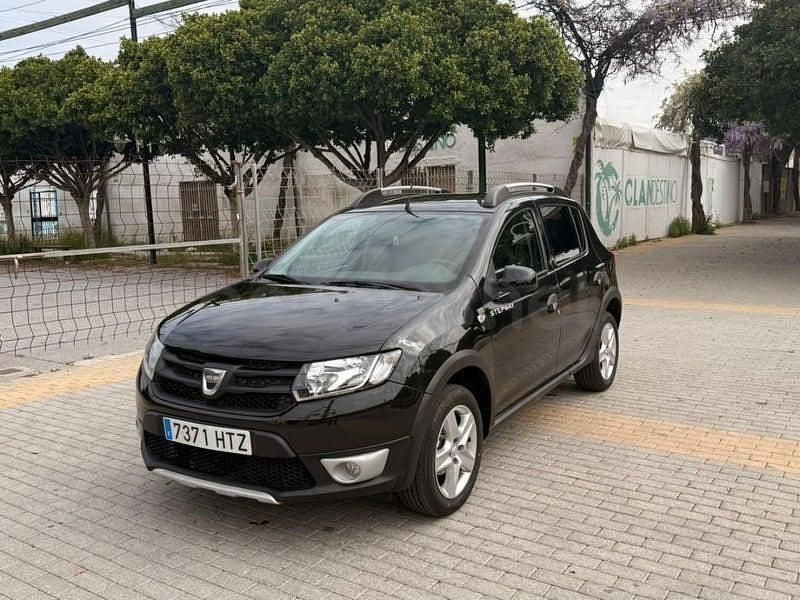 Usado Dacia Sandero Stepway 90 CV (66 kW) 2013 Negro Berlina
