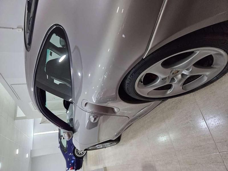 Beige Usado 2002 Porsche 911 Turbo Coupe | 70.000 € - Imagen 1/4