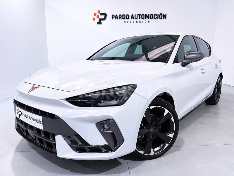 Usado Cupra Leon 150 CV (110 kW) 2024 Blanco Berlina