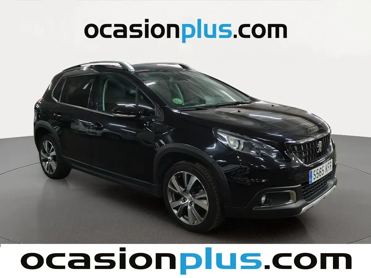 Usado Peugeot 2008 Allure 100 CV (73 kW) 2017 Negro SUV