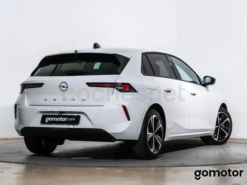Nuevo Opel Astra Edition 110 CV (80 kW) 2025 Blanco Utilitario