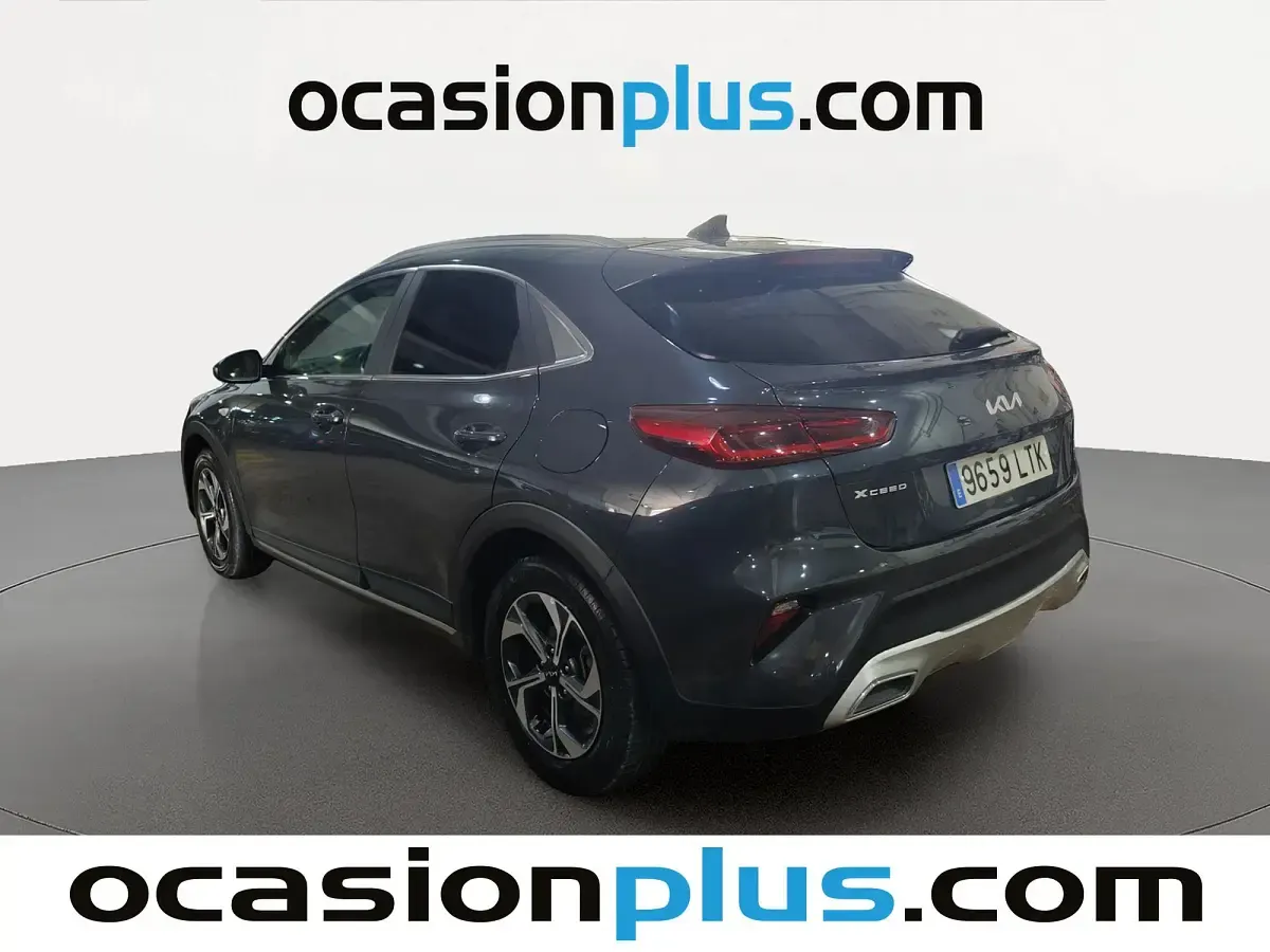 Usado Kia Ceed 120 CV (88 kW) 2021 Gris Utilitario