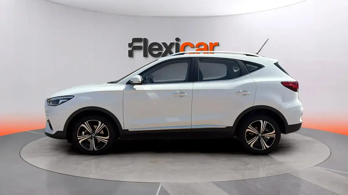 Usado MG ZS Comfort 106 CV (77 kW) 2023 Blanco SUV