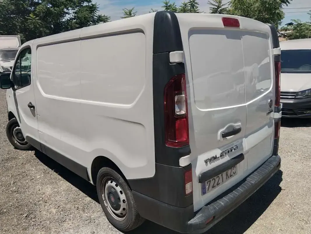 Usado Renault Trafic 120 CV (88 kW) 2019 Monovolumen