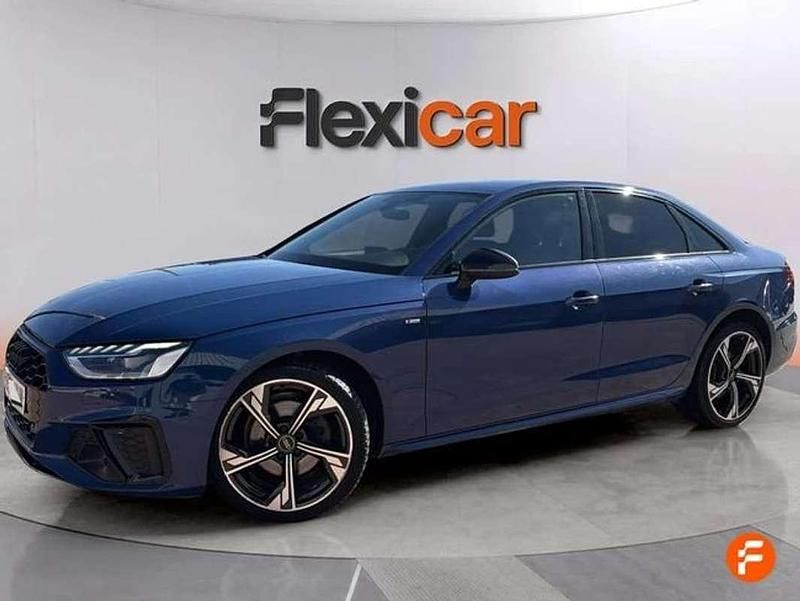 Usado Audi A4 Premium 163 CV (119 kW) 2023 Azul Berlina