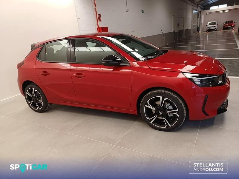 Nuevo Opel Corsa 110 CV (80 kW) 2026 Rojo Utilitario