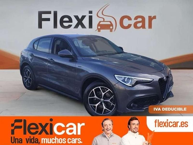 Usado Alfa Romeo Stelvio Sprint 192 CV (141 kW) 2021 Negro SUV