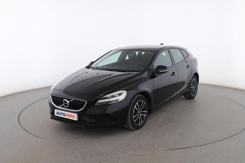 Negro Usado 2018 Volvo V40 Momentum Familiar | 17.299 € (Precio justo) - Imagen 1/3