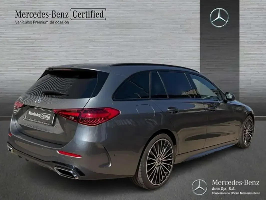 Usado Mercedes C220 200 CV (147 kW) 2025 Gris Familiar
