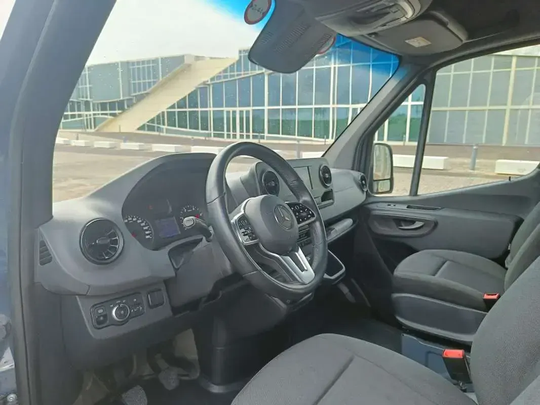 Usado Mercedes Sprinter 143 CV (105 kW) 2020 Gris Van