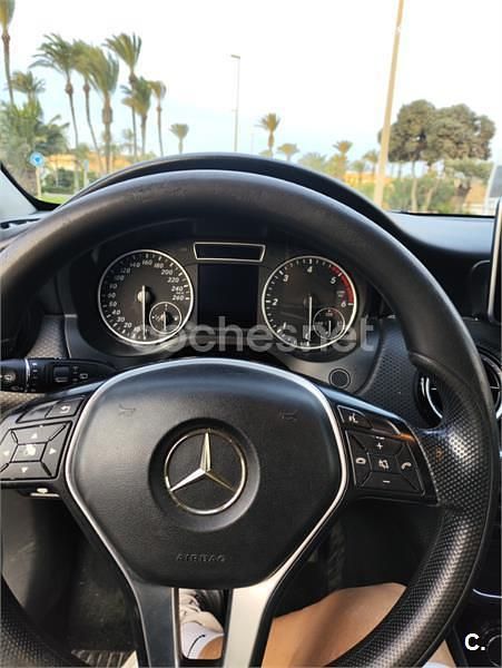 Negro Usado 2013 Mercedes A180 AMG Berlina | 8700 € (Buen precio) - Imagen 1/4