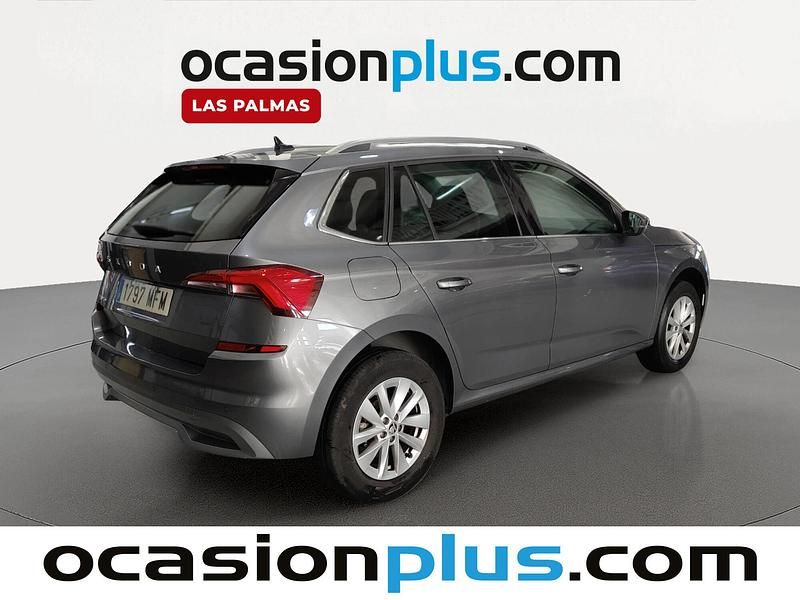Usado Skoda Kamiq Ambition 110 CV (80 kW) 2023 Gris SUV