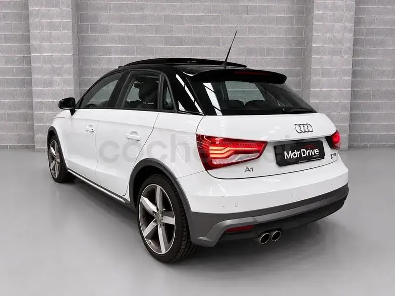 Usado Audi A1 Sportback Attraction 150 CV (110 kW) 2017 Blanco Utilitario
