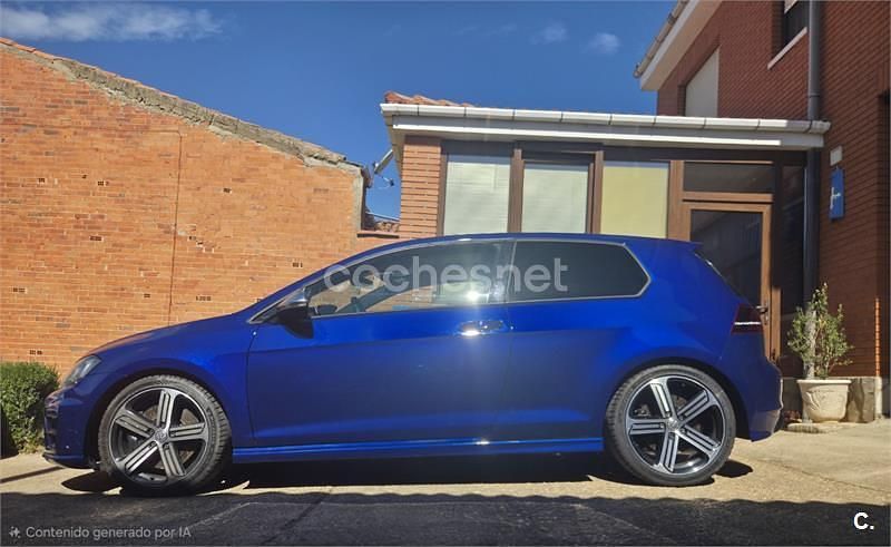 Usado VW Golf VII R 300 CV (220 kW) 2016 Azul Berlina