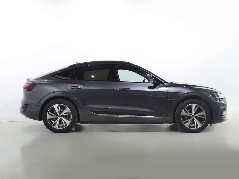Usado Audi e-tron Sportback S-Line 300 kW (408 CV) 2023 Gris SUV